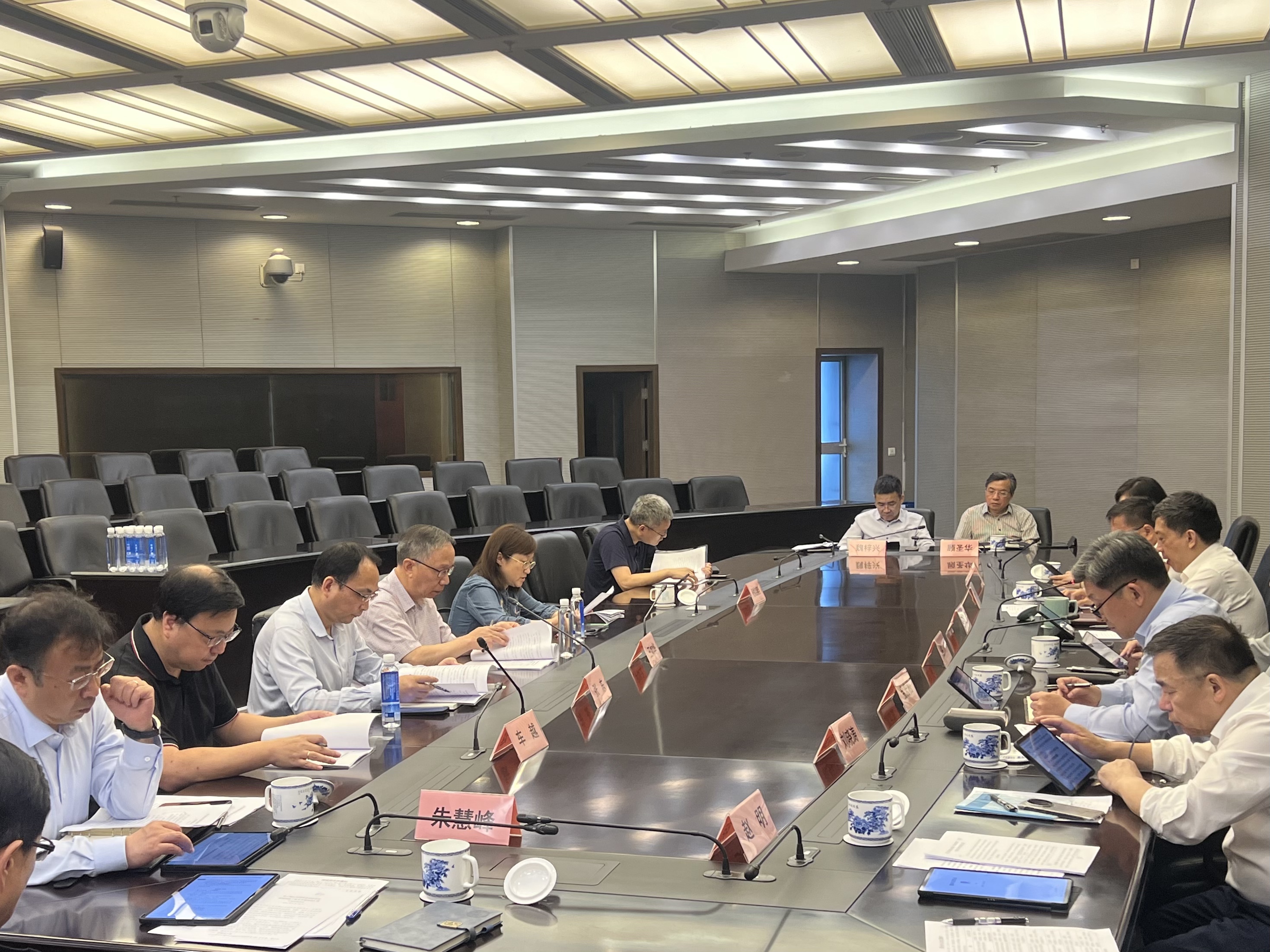 20250611市水务局邀请专家列席局长办公会共议《上海市供水调度管理细则》（调度中心）内网+申水-史家明、 (1).jpg