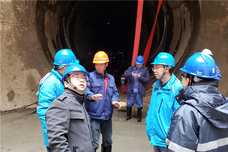 2022.1.24 （图2）青草沙原水系统开展越江隧道安全检测.jpg